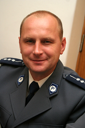 <b>Mariusz Pogorzelski</b> - dzielnicowy Komendy Powiatowej Policji w Przasnyszu - 2011MP